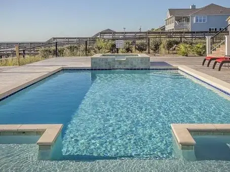 Best Pool Paint Sprayers for Resurfacing Contractors (2026 Guide)