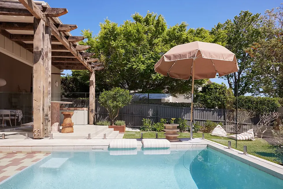 Best Grout Removal Tools for Pool Tile Renovation