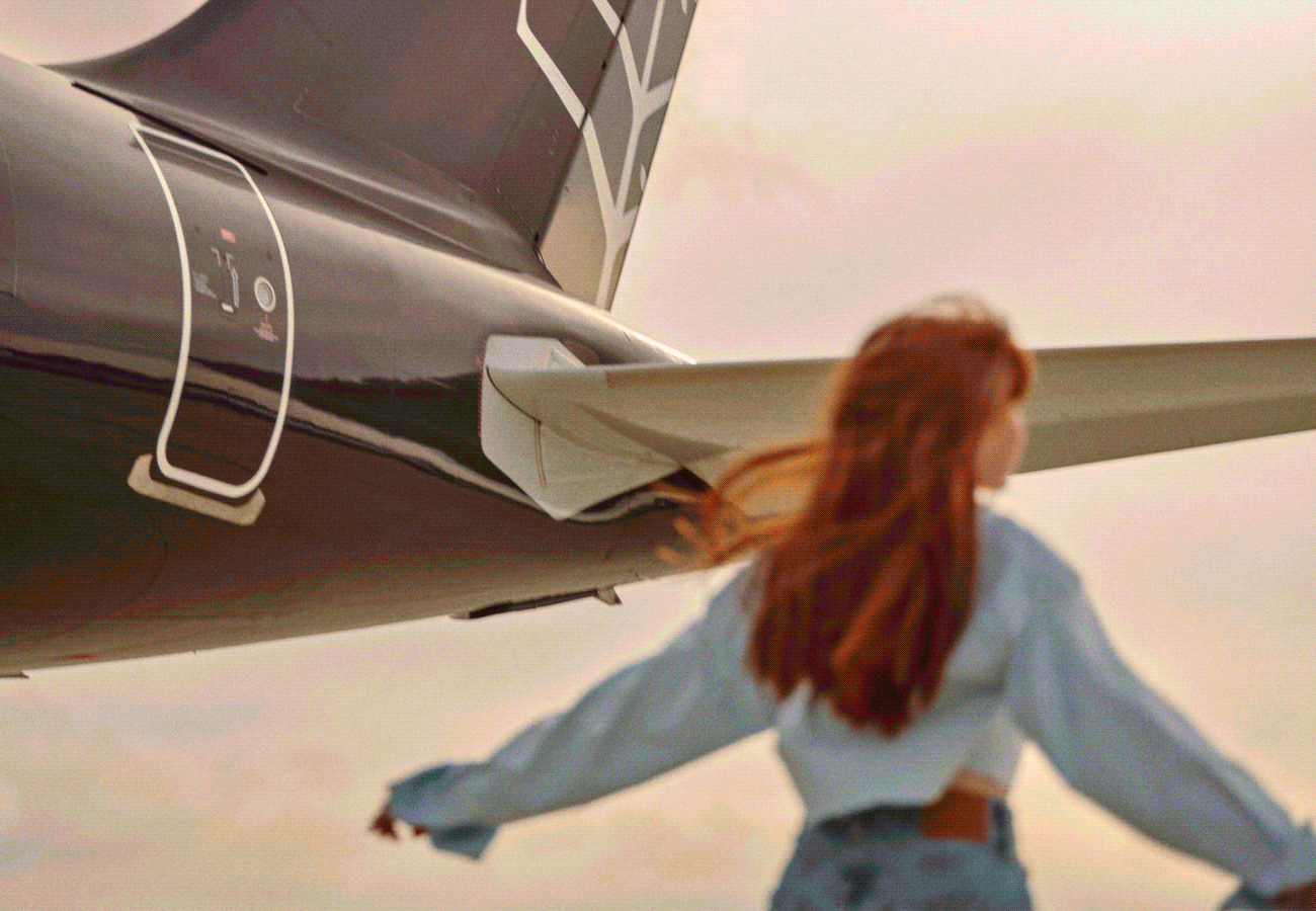 B2041-051807-04_JET_ConnectionsPhase2_NonElite_Hero_ImageGIF.gif