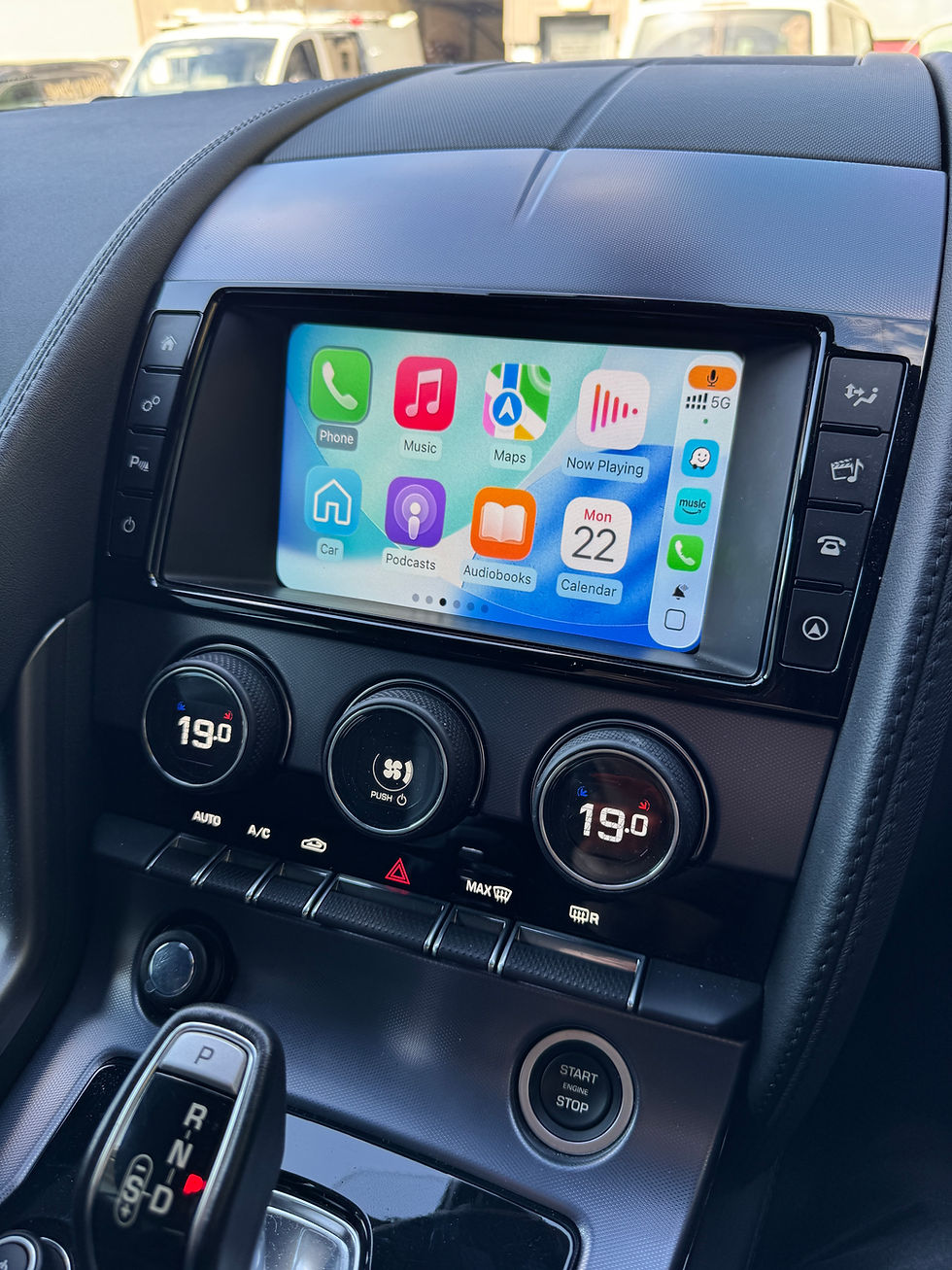 Jaguar F-Type (Harman) Apple CarPlay Upgrade