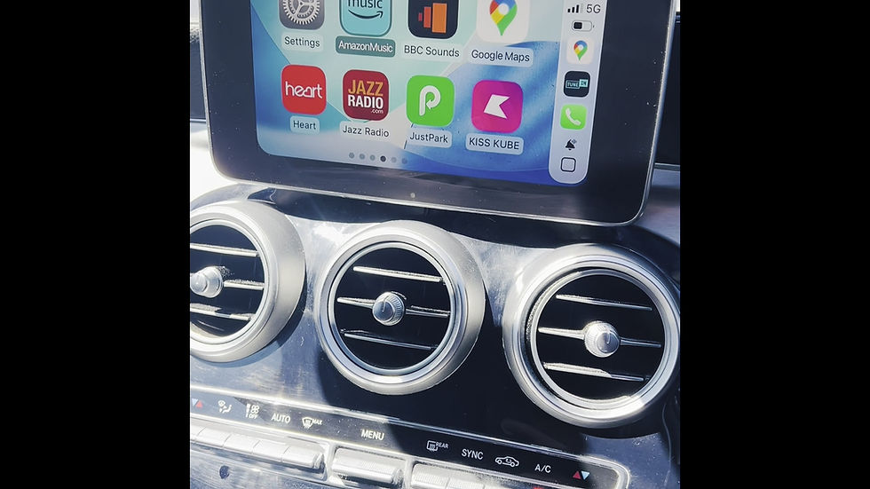 Thumbnail: Mercedes C W205 (2014-2018) Apple CarPlay Upgrade