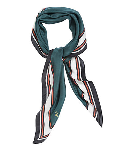 studio photo packshot accessoire mode Paris foulard