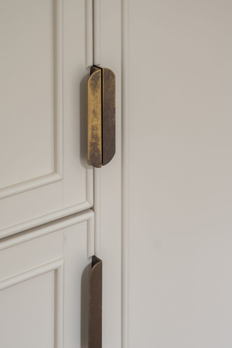 Brass patina handles  - Justus Felthuis