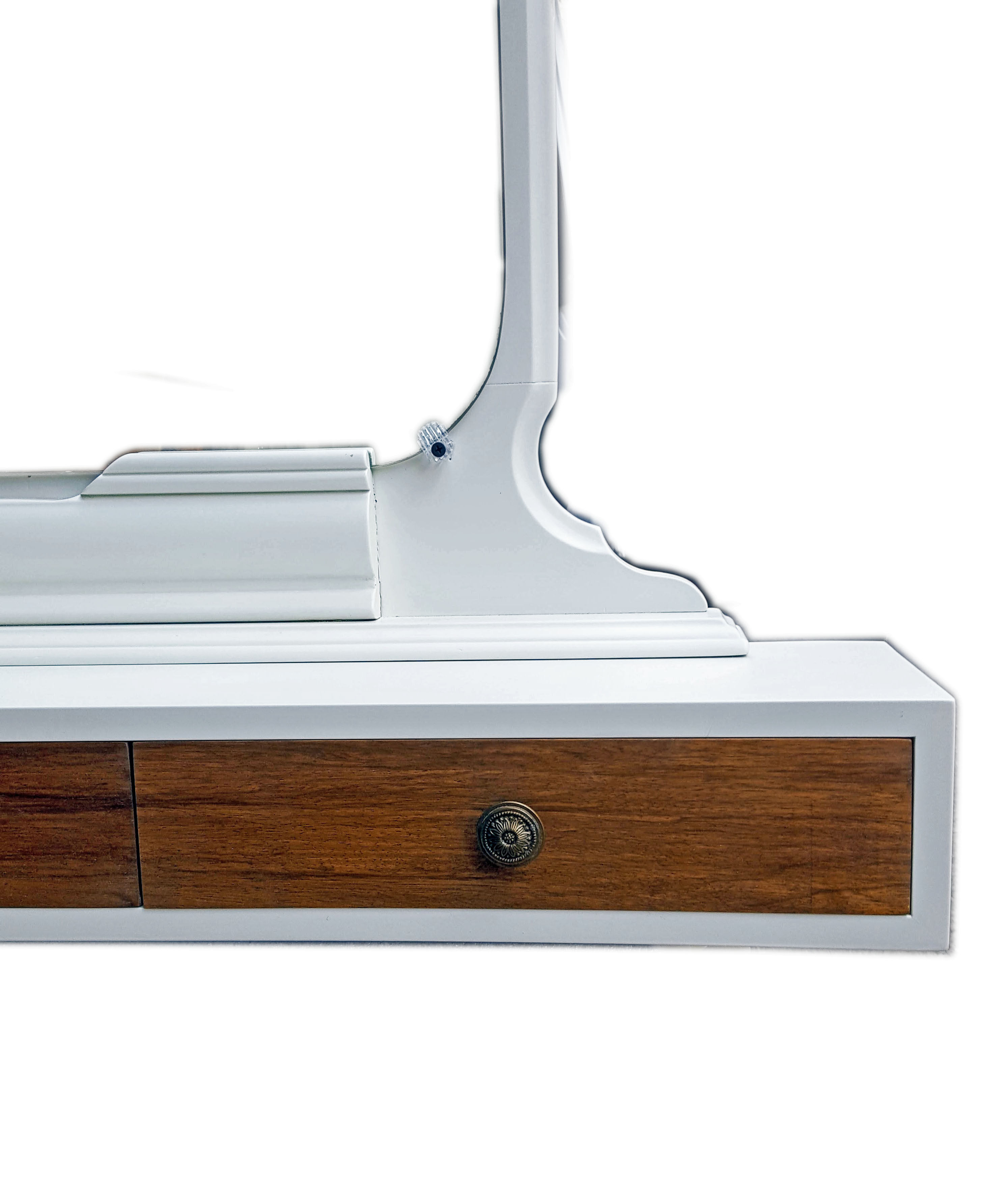 מראה וינטג' עם מגירות קטנות