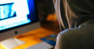 Licencias de conducir falsas: alerta por estafas en redes sociales