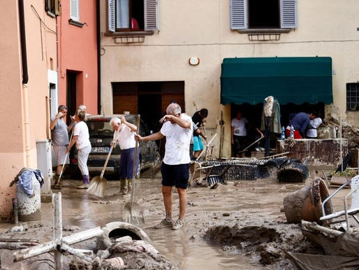 Al menos ocho muertos por inundaciones repentinas en el centro de Italia