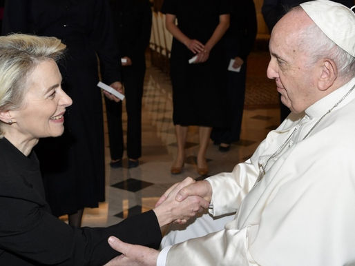 Francisco recibió a Ursula von der Leyen para hablar sobre la guerra en Ucrania