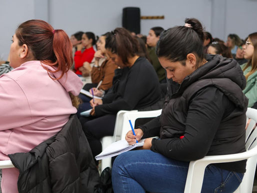Con más de 150 inscriptos, inició una capacitación de cudiado de personas: "Esta formación les brinda conocimientos para ofrecer un servicio de calidad", Dijo Fernadna Alonso