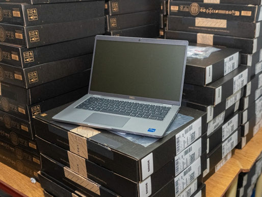 Más notebooks e impresoras para favorecer las tareas administrativas en escuelas