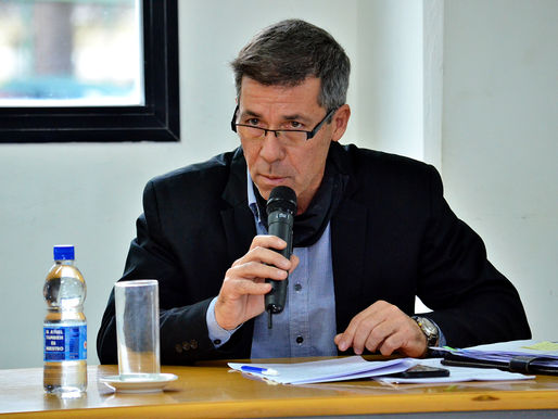 Ardohain pidió la renuncia del Ministro Franco.