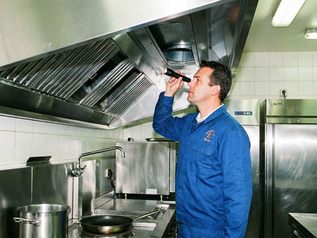 choisir-entreprise-nettoyage-hotte-2