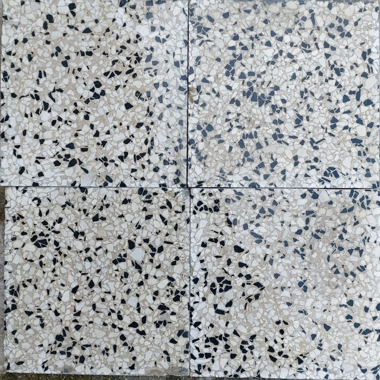 Solid color grit floor BEN40