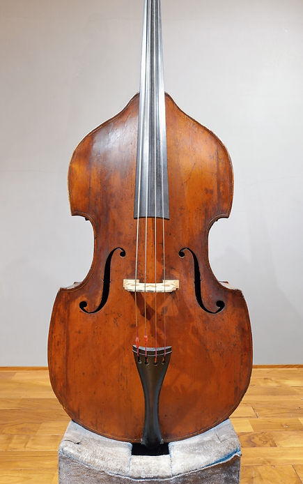 エーリッヒ・グリューナート サイン入り 1977年製、フルサイズ（４／４） エーリッヒ・グリューナート サイン入り 1977年製、フルサイズ（4／4