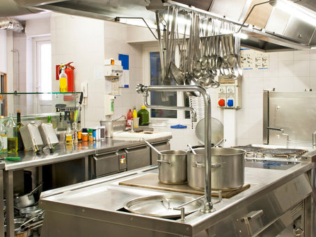 Danh sách thiết bị bếp nhà hàng cần phải có khi kinh doanh nhà hàng