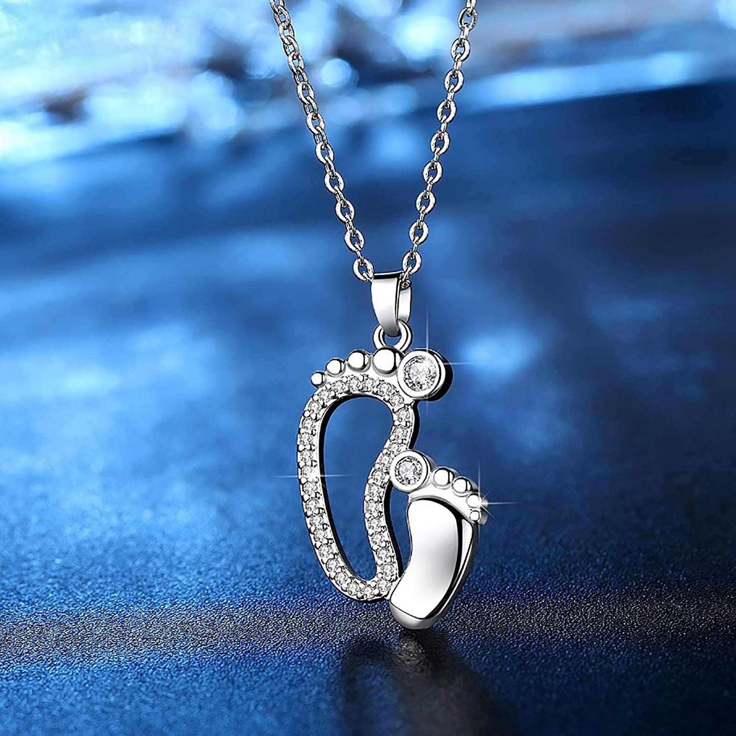 New Mom Pendant Necklace