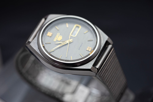SEIKO5 型番は7009-876A SEIKO 5 7009-8761 analog vintage automatic watch | eBay