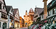 Rothenburg ob der Tauber, Germany_roman-kraft-g_gwdpsCVAY-unsplash.webp