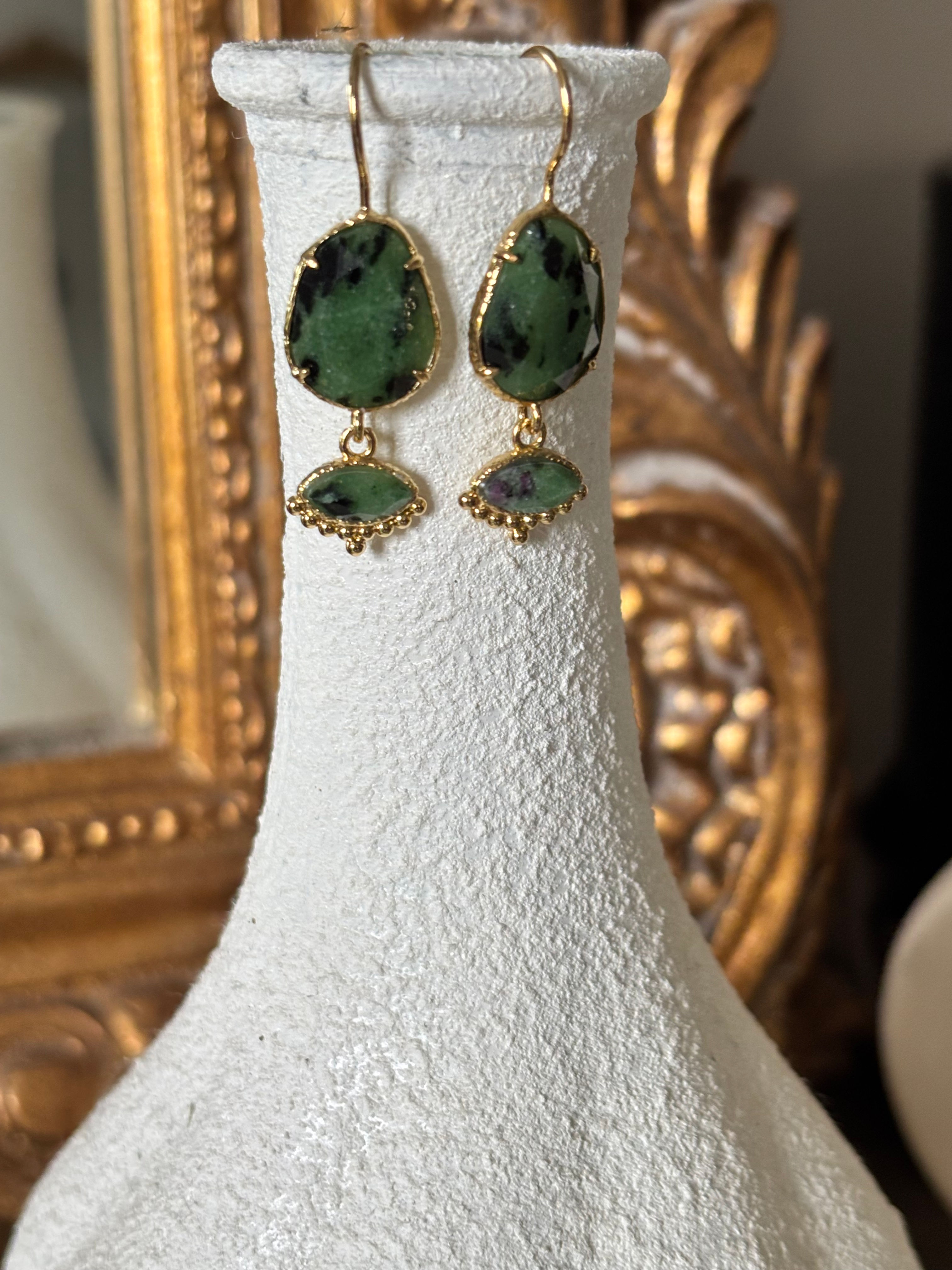 Boucles en Pierre Naturel Onyx vert