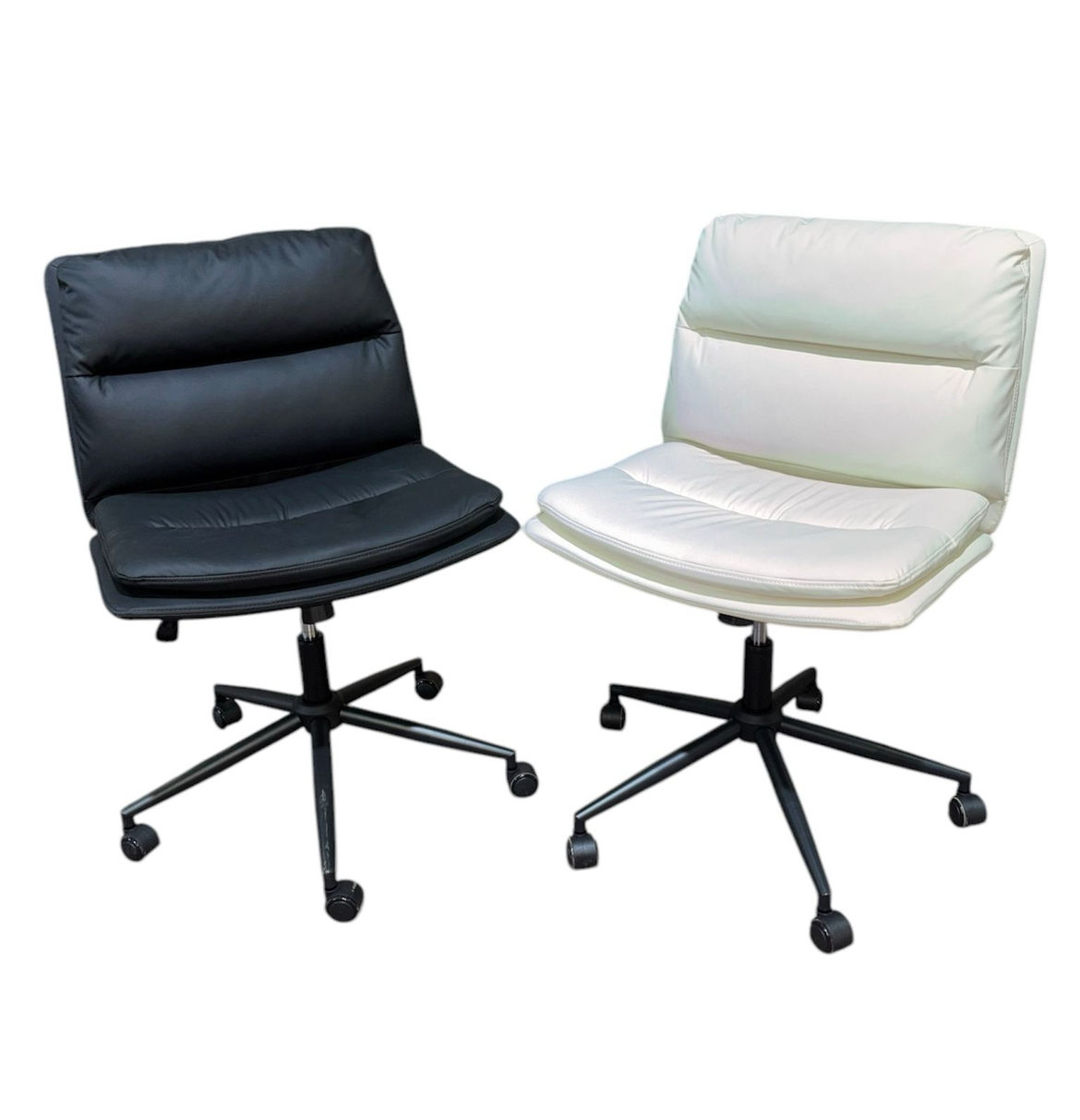 כיסא עבודה/לקוחה עם כריות על גלגלים צבע לבן/שחור