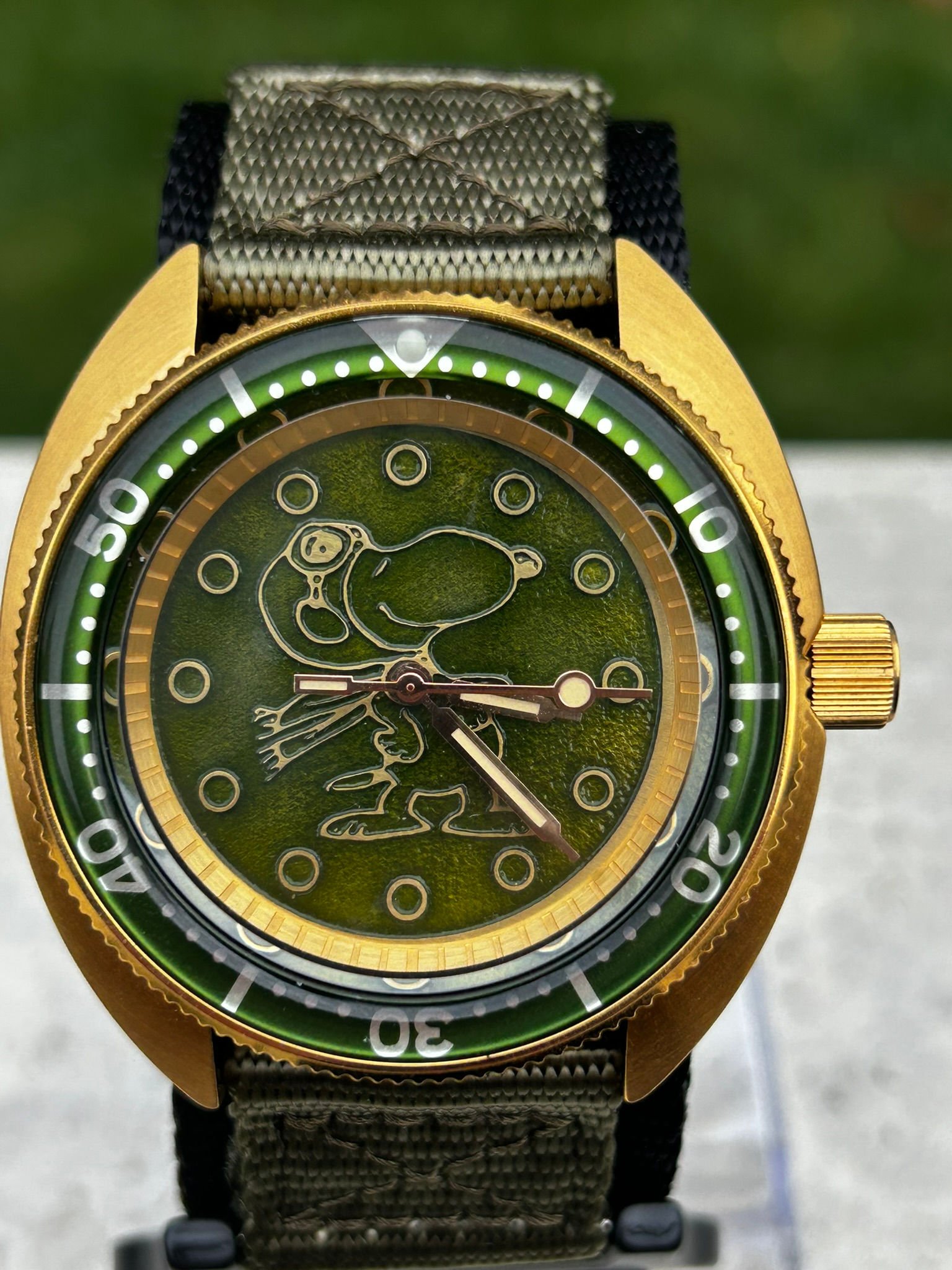 44mm Proud Snoopy Gold Green Brass Mod