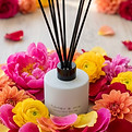 diffuser with flowers