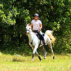 Dr Taryn endurance rider_edited.jpg