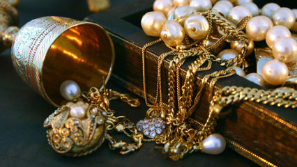 Spokane WA Washington Estate Sales Liquidator Vintage Jewelry