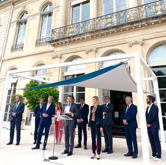 Socotex entre à l'Elysée avec sa pergola Abrivoile