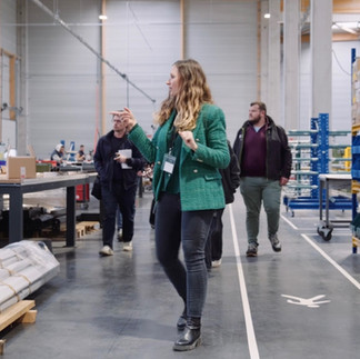 Visite de l'usine avec Déborah Peyrucq