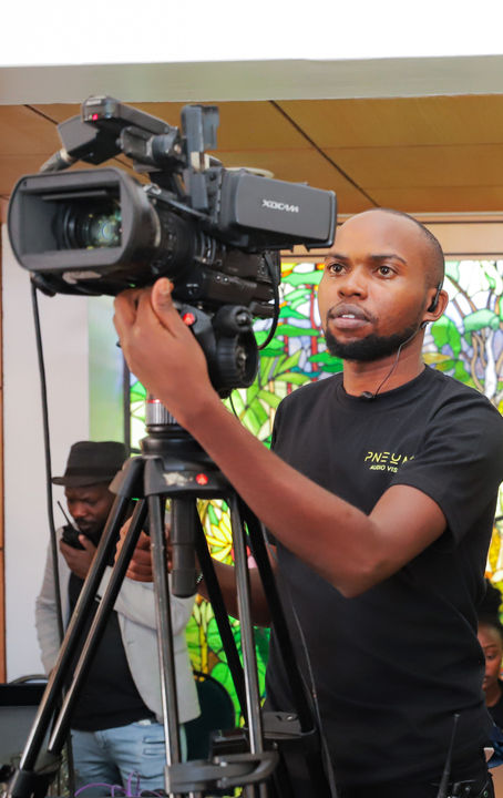 Top 5 Benefits of Professional Photography & Videography for Events
