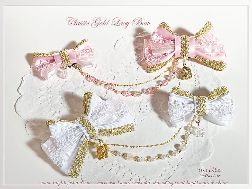 Thumbnail: Classic Gold Lacy Bow