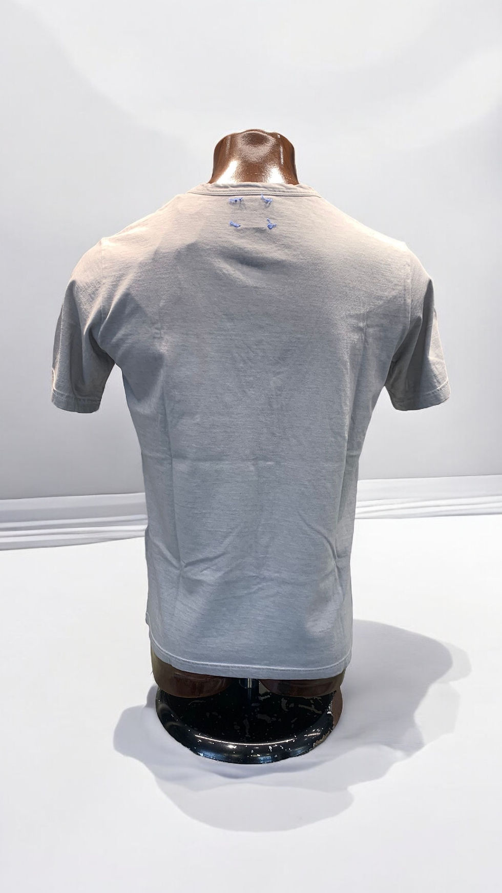 Küçük resim: EL İŞLEMELİ BİSİKLET YAKA T-SHİRT