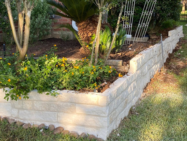 stone flower bed wall surround