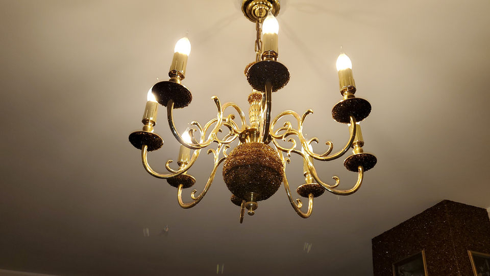 Iżyk żyrandol bursztynowy 3.jpg