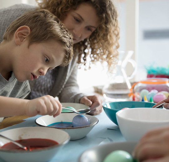Decorating easter Eggs