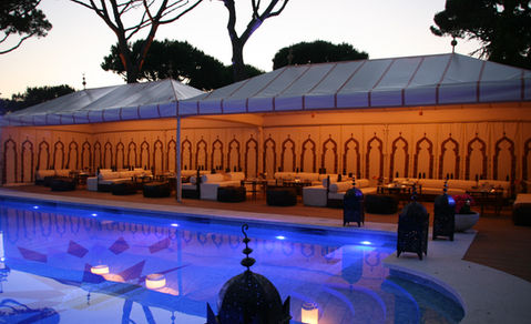 alquiler carpa mobiliario evento rodaje material oriental eventos