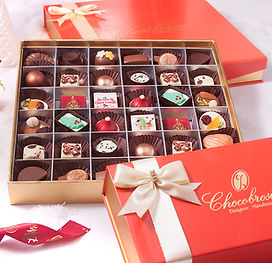 Best Christmas Chocolates and Christmas gift hampers in Dubai