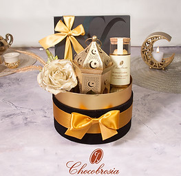 Ramadan Hampers and Eid Gift Baskets with dates and chocolates for Ramadan Corporate gifting & Eid corporate gifting