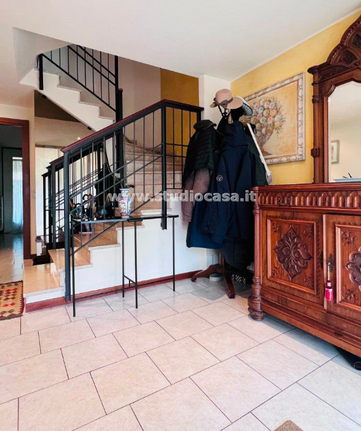 Immagine 2023-04-15 083558.png