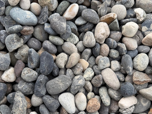 Rocky River Rounded Rocks 3/4–1 Inch Round River Rock (19–25 mm) | Kel-Mor Chilliwack