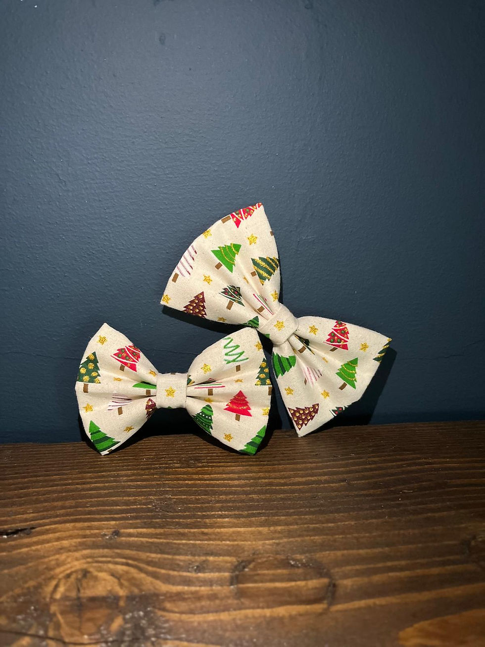 Glitter tree Christmas bow