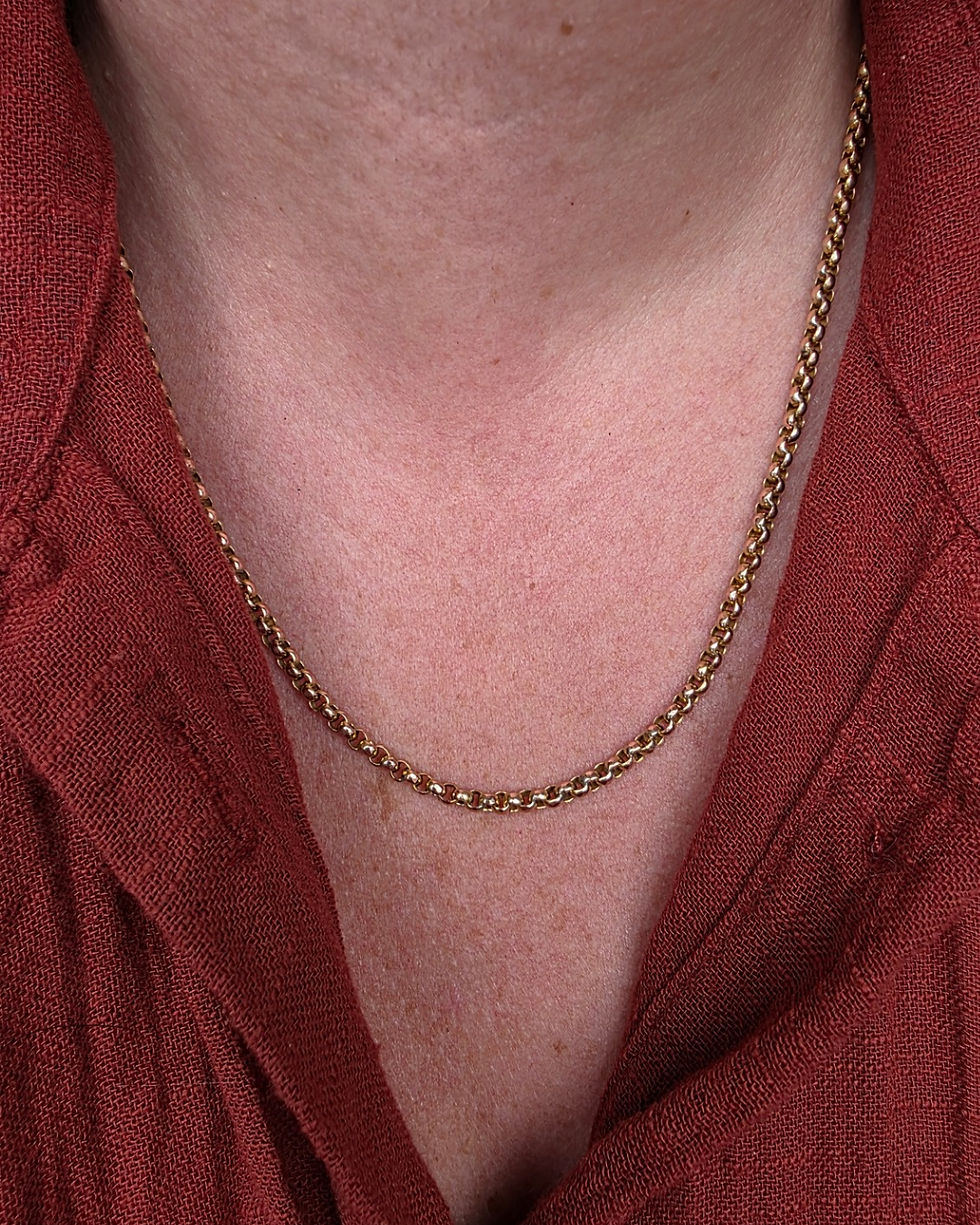 Thumbnail: Excellent antique facetted belcher chain 21"