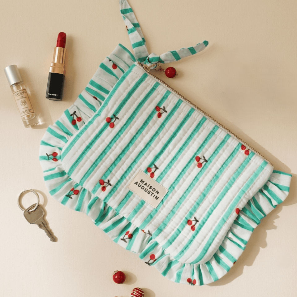pochette à cerise et rayures blanches et vertes