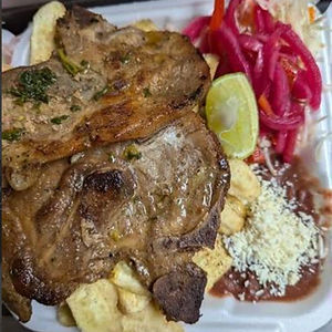 Chuleta Con Tajadas
