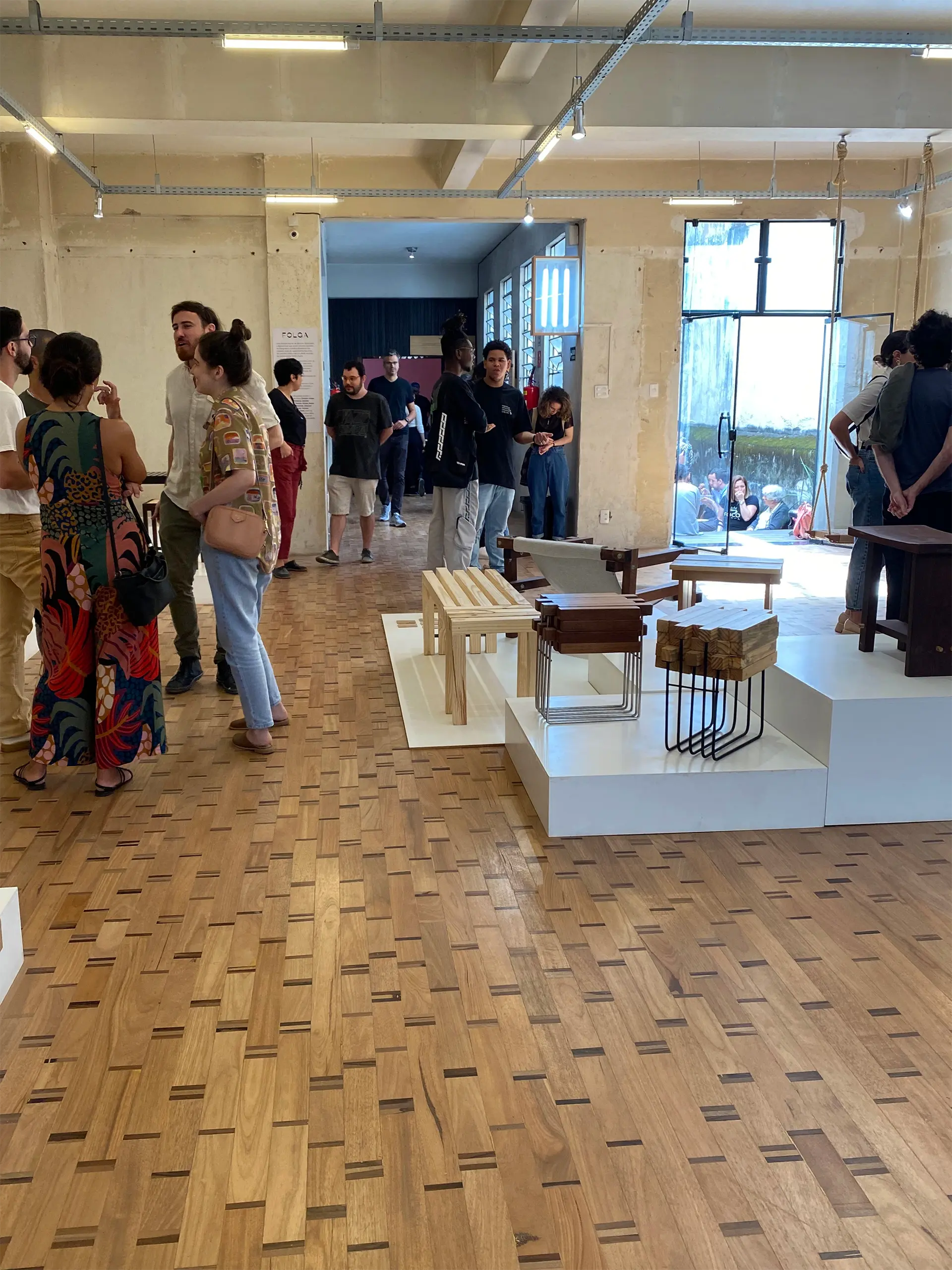 exposição de mobiliário