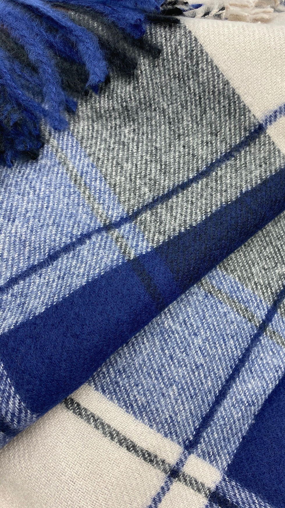 Miniatura: Pasmina Salin