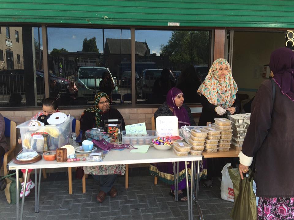 what does it mean when a guy calls you babe but your not dating