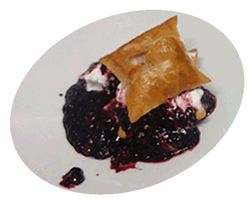 sfogliatina con gelato e frutti di bosco