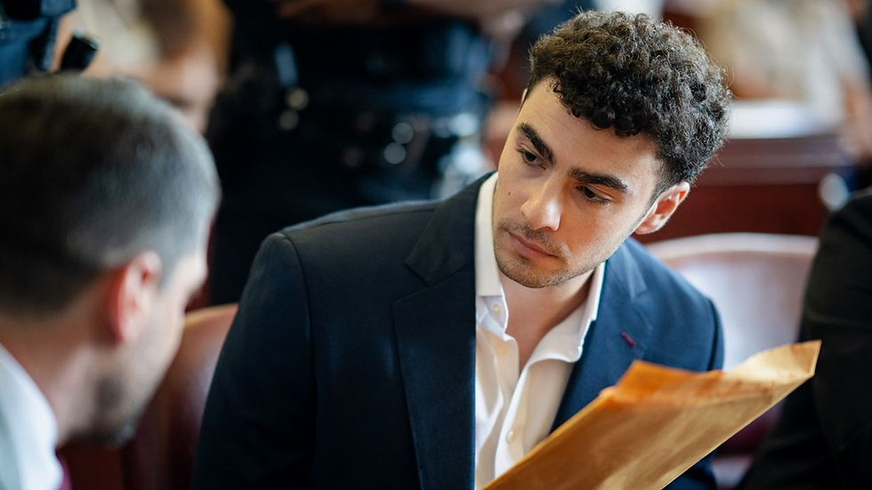 Luigi Mangione Files ‘Extreme Emotional Disturbance’ Defense in Shooting of UnitedHealthcare CEO