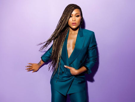 EVE LEAVING THE TALK AFTER FOUR SEASONS